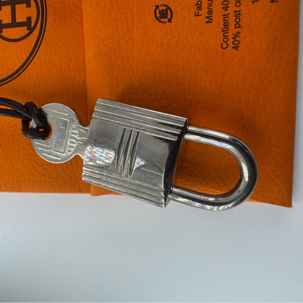 Hermès Cadena Padlock Palladium Lock W Key & strap Charm Necklace Rare Authentic - Picture 11 of 16
